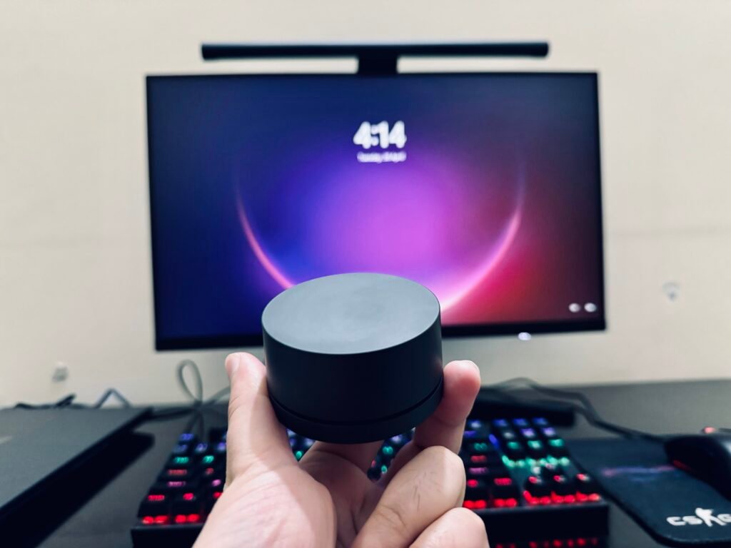 monitor light bar remote control puck